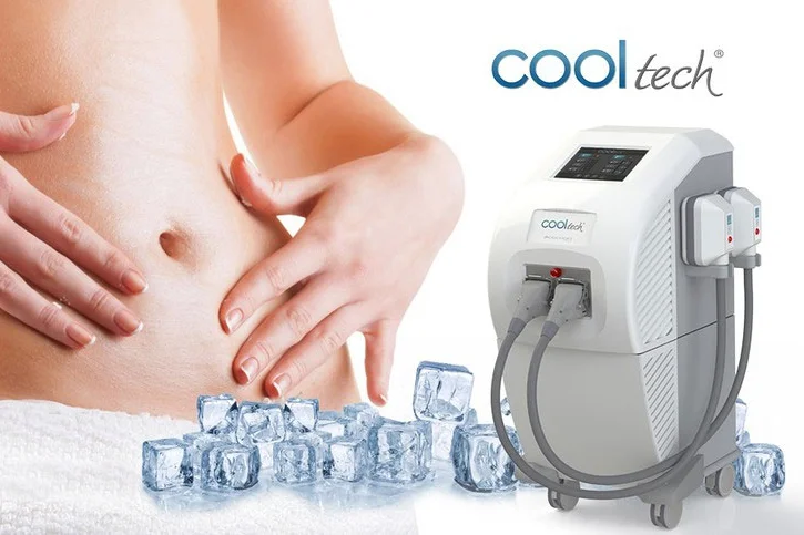 Urządzenie CoolTech i kostki lodu — zabieg modelowania brzucha